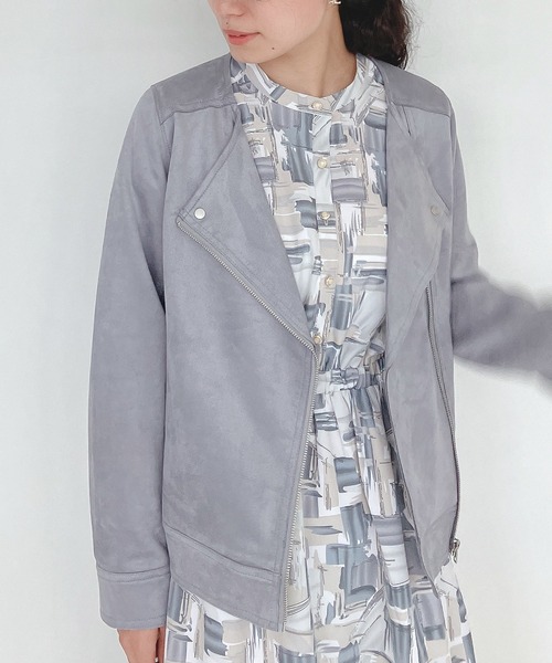 AS KNOW AS plus（アズノゥアズプラス）の「♪ポンチでライダースジャケット（ライダースジャケット・レディース・ブルー/アイボリー/モカ/スミクロ/ピンク/ライトブラウン・FREE）」の6枚目の写真