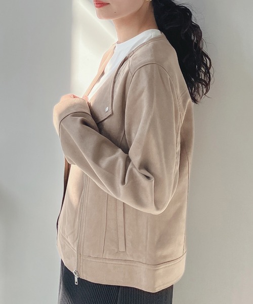 AS KNOW AS plus（アズノゥアズプラス）の「♪ポンチでライダースジャケット（ライダースジャケット・レディース・ブルー/アイボリー/モカ/スミクロ/ピンク/ライトブラウン・FREE）」の4枚目の写真