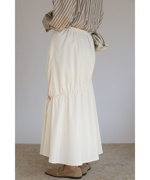 &. NOSTALGIA(アンドドットノスタルジア)の「【ZOZO限定】アシンメトリードロストスカート(スカート・レディース・ブラック/アイボリー・M)」の14枚目の写真
