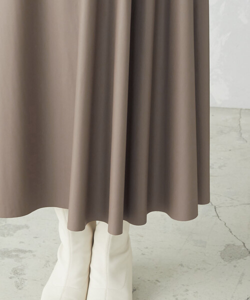 COMME CA ISM（コムサイズム）の「フェイクレザー　タックフレアースカート（スカート・レディース・ブラック/ピンク/モカ・MEDIUM/LARGE）」の17枚目の写真