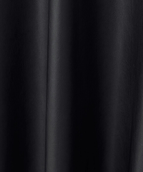 COMME CA ISM（コムサイズム）の「フェイクレザー　タックフレアースカート（スカート・レディース・ブラック/ピンク/モカ・MEDIUM/LARGE）」の18枚目の写真