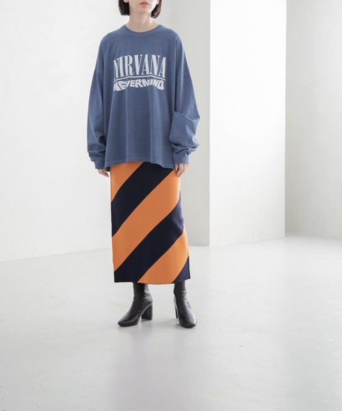 yuw（ユウ）の「バイアスボーダーニットタイトスカート　178503（スカート・レディース・ブラック/ネイビー/グリーン・FREE）」の9枚目の写真