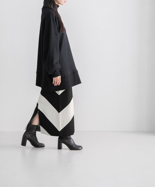 yuw（ユウ）の「バイアスボーダーニットタイトスカート　178503（スカート・レディース・ブラック/ネイビー/グリーン・FREE）」の20枚目の写真