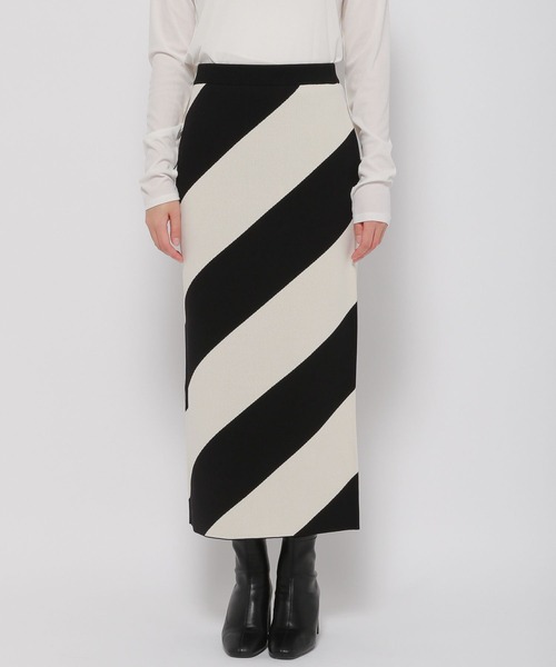 yuw（ユウ）の「バイアスボーダーニットタイトスカート　178503（スカート・レディース・ブラック/ネイビー/グリーン・FREE）」の19枚目の写真