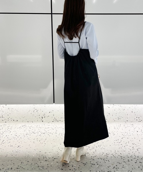 Meli rich（メリーリッチ）の「バックギャザーキャミワンピース（ジャンパースカート・レディース・ライトベージュ/ブラック/オレンジ・MEDIUM）」の14枚目の写真