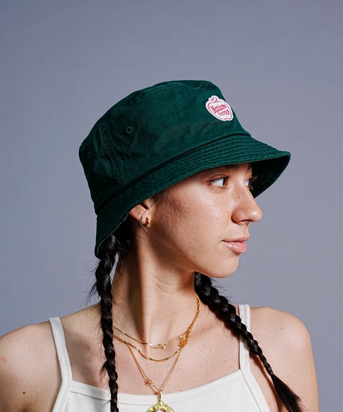 Manhattan Portage（マンハッタンポーテージ）の「Manhattan Portage/マンハッタンポーテージ ハット WAPPEN BUCKET HAT NYC MP190（ハット・メンズ・ベージュ系その他/グリーン系その他/ブラック×レッド・FREE）」の19枚目の写真