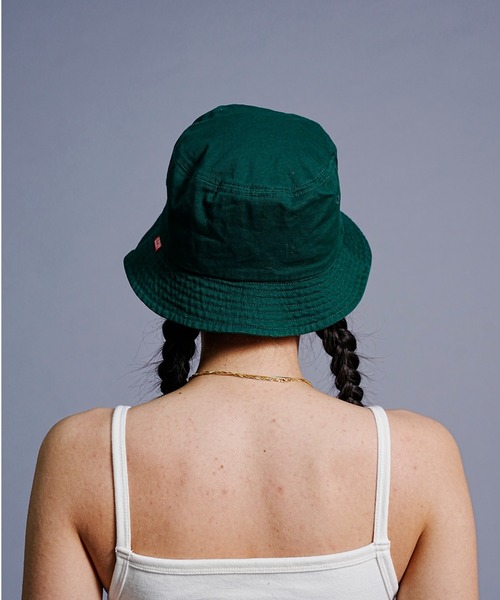 Manhattan Portage（マンハッタンポーテージ）の「Manhattan Portage/マンハッタンポーテージ ハット WAPPEN BUCKET HAT NYC MP190（ハット・メンズ・ベージュ系その他/グリーン系その他/ブラック×レッド・FREE）」の22枚目の写真