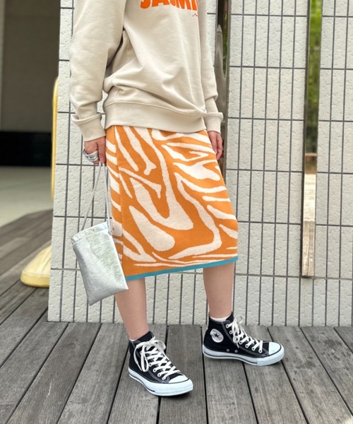 mi via loca（ミヴィアロカ）の「柄ジャガードニットスカート（スカート・レディース・ブルー/イエロー/キナリ/ベージュ・FREE）」の16枚目の写真