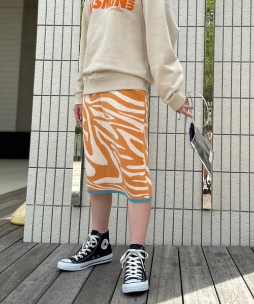 mi via loca（ミヴィアロカ）の「柄ジャガードニットスカート（スカート・レディース・ブルー/イエロー/キナリ/ベージュ・FREE）」の18枚目の写真