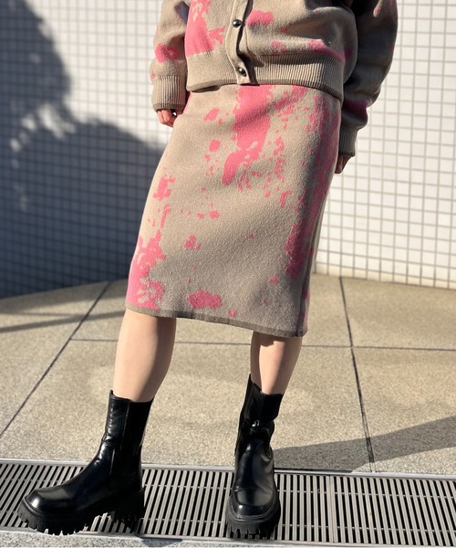 mi via loca（ミヴィアロカ）の「柄ジャガードニットスカート（スカート・レディース・ブルー/イエロー/キナリ/ベージュ・FREE）」の11枚目の写真