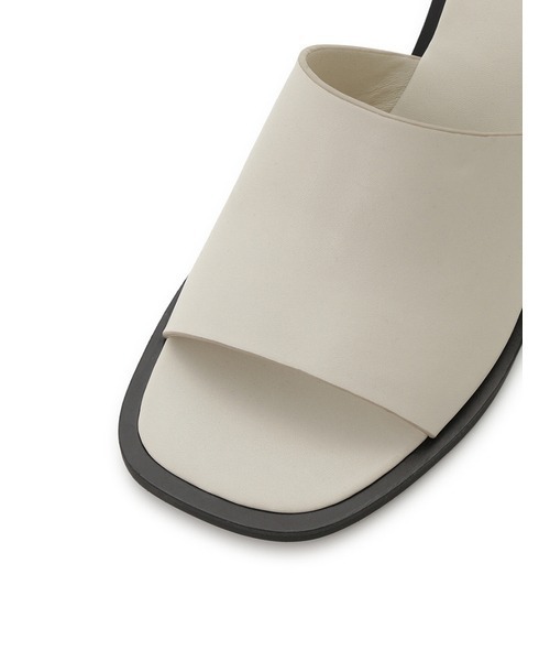 Mila Owen（ミラオーウェン）の「ミュールサンダル（サンダル・レディース・ブラック/ホワイト・38/36/37）」の8枚目の写真