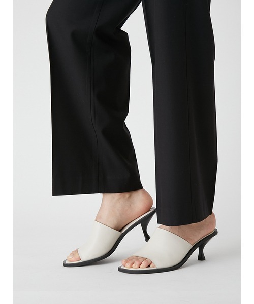 Mila Owen（ミラオーウェン）の「ミュールサンダル（サンダル・レディース・ブラック/ホワイト・38/36/37）」の11枚目の写真