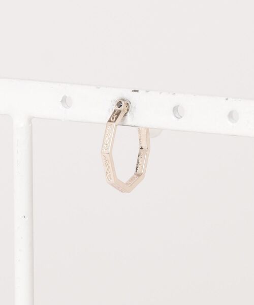 agete（アガット）の「K10ダイヤモンドピアス（片耳用）（ピアス（片耳用）・レディース・ゴールド系その他・FREE）」の4枚目の写真