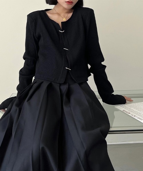 chuclla（チュクラ）の「カラビナ デザインリブカットソー chw23s037（カーディガン/ボレロ・レディース・ブラック・FREE）」の8枚目の写真