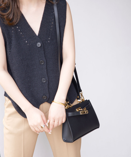 SLOBE IENA(スローブイエナ)の「《追加》【AULENTTI/オウレンティ】 CLASSIC 2WAY ショルダーバッグ(ショルダーバッグ・レディース・ブラック・FREE)」の13枚目の写真