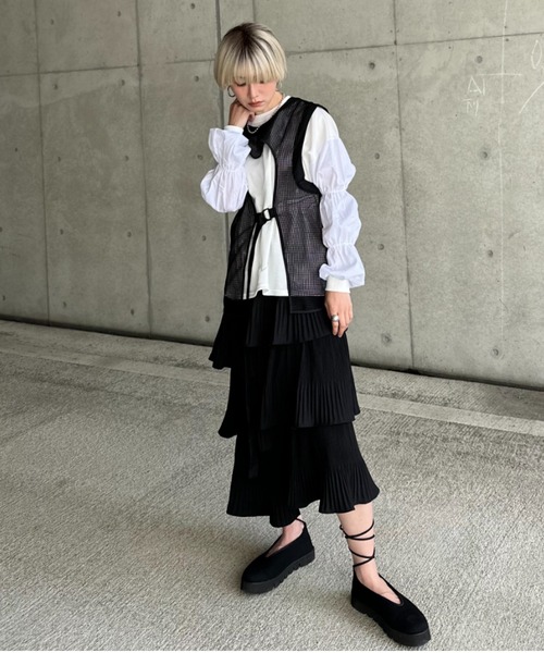 LVEU.(ラブユ.)の「【LVEU.】アシンメトリープリーツティアードスカート / ボトムス スカート ティアード プリーツ アシンメトリー アシメ ミモレ ブラック ベージュ(スカート・レディース・ベージュ/ブラック・FREE)」の12枚目の写真