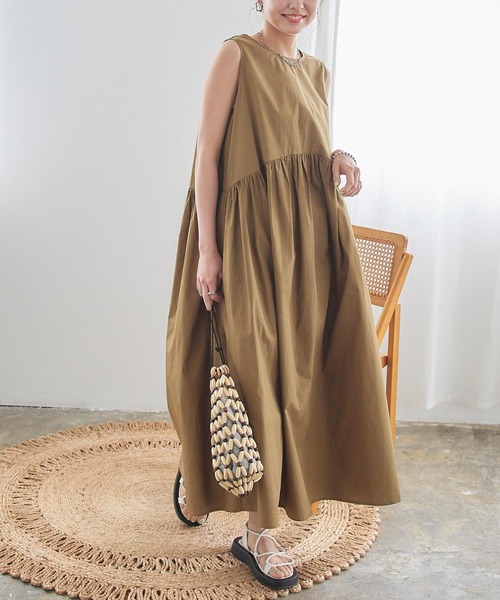 titivate（ティティベイト）の「バックリボンギャザーノースリーブ