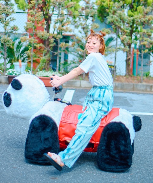 Kastane（カスタネ）の「【Yuri Hanamori コラボ 】イージーパンツ（その他パンツ・レディース・ネイビー・FREE）」の4枚目の写真