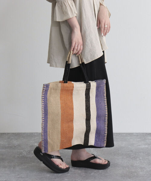 fredy emue（フレディエミュ）の「【TARANGO/タランゴ】 ジュートスクエアフラットトート（トートバッグ・レディース・グリーン系その他/ブルー系その他・FREE）」の5枚目の写真