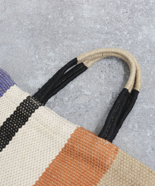 fredy emue（フレディエミュ）の「【TARANGO/タランゴ】 ジュートスクエアフラットトート（トートバッグ・レディース・グリーン系その他/ブルー系その他・FREE）」の9枚目の写真