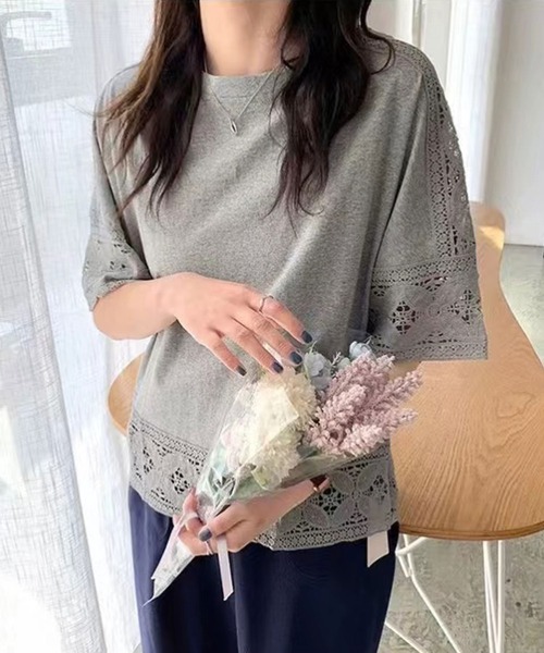 ANOTHER S(アナザーエス)の「半袖花柄刺繍レーストップス(シャツ/ブラウス・レディース・ピンク/グレー/ブラック/ホワイト・FREE)」の3枚目の写真