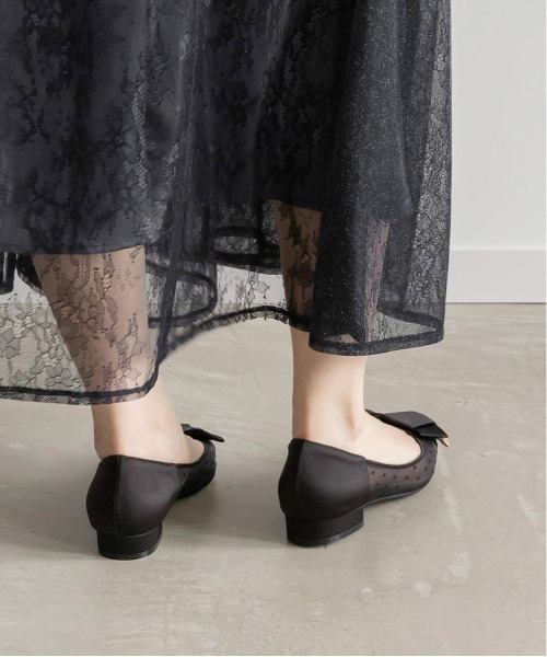 RANDA（ランダ）の「サテンリボンシアーフラットパンプス（パンプス・レディース・アイボリー/ブラウン/ブラック・22.5/23/23.5/24/24.5/25.5/25/22）」の7枚目の写真