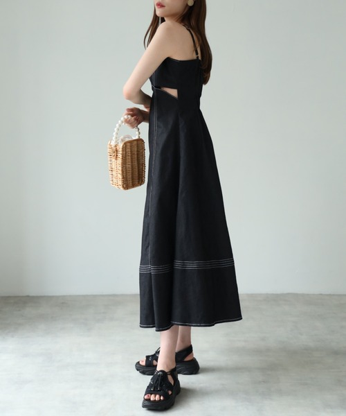 tocco closet(トッコ クローゼット)の「【ZOZO限定】ステッチ入りカットアウトデニムライクキャミワンピース(ワンピース・レディース・インディゴブルー/ブラック・M)」の22枚目の写真