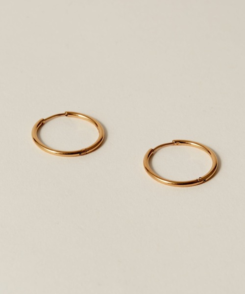 novice（ノーヴィス）の「【novice】Hinged Thin Hoop Pierce［Stainless］（ピアス（両耳用）・レディース・シルバー/ゴールド・FREE）」の9枚目の写真