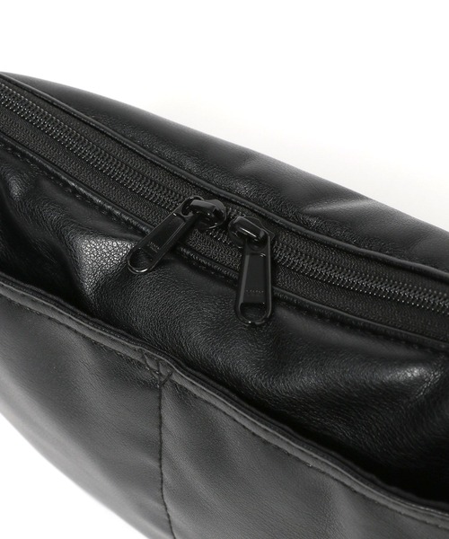 LOWRYS FARM（ローリーズファーム）の「ハーフムーンショルダーＢＡＧ  966225（ショルダーバッグ・レディース・ブラック/グレー/アイボリー・FREE）」の7枚目の写真