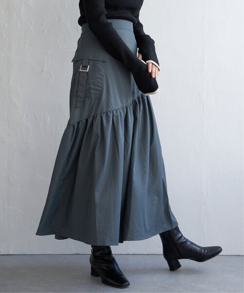 VENCEEXCHANGE（ヴァンスエクスチェンジ）の「ナイロンティアードミリタリースカート（スカート・レディース・チャコールグレー/ブラック/グリーン・FREE）」の2枚目の写真