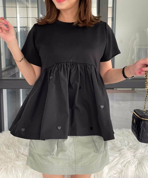 M y u（ミュー）の「イージーケア　ハート ボタン オーバー チュニック（Tシャツ/カットソー・レディース・ホワイト系2/ブラック/ホワイト/ブラック系2・FREE）」の4枚目の写真