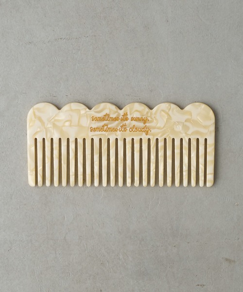 BIRTHDAY BAR（バースデイバー）の「アセチ ヘアコーム（ヘアブラシ・レディース・オレンジ/グリーン/ブラウン/イエロー系/ブルー系/グリーン系/アイボリー/ブラック/ブルー・フリー）」の22枚目の写真