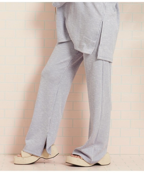 anap mimpi（アナップミンピ）の「杢ニットソーユッタリストレートリブパンツ（その他パンツ・レディース・ベージュ/ラベンダー/ブラック・FREE）」の4枚目の写真