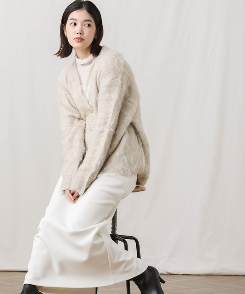 Gready Brilliant（グレディブリリアン）の「Ｖネックシャギーカーディガン（カーディガン/ボレロ・レディース・オレンジ/チャコールグレー/ライトベージュ・FREE）」の3枚目の写真