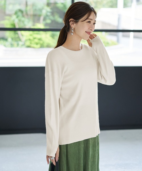 STYLE DELI(スタイルデリ)の「ソフトタッチ◆指あきクルーネックプルオーバー(ニット/セーター・レディース・グレー/ホワイト/ブラック/ホワイト系その他/カーキ・FREE)」の17枚目の写真