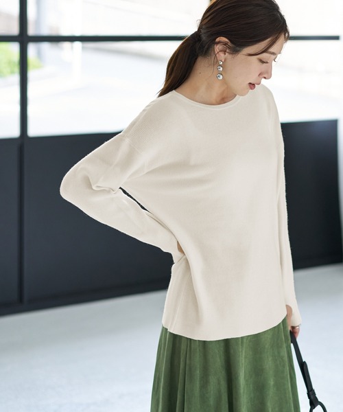 STYLE DELI(スタイルデリ)の「ソフトタッチ◆指あきクルーネックプルオーバー(ニット/セーター・レディース・グレー/ホワイト/ブラック/ホワイト系その他/カーキ・FREE)」の20枚目の写真