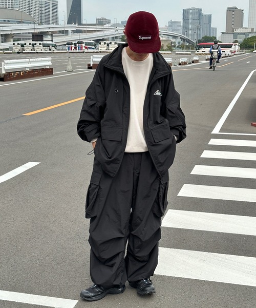 Perushu（ペルーシュ）の「スタンドネックマルチポケットナイロンブルゾン（ブルゾン・メンズ・ブラウン/ライトグレー/ブラック・MEDIUM/LARGE）」の11枚目の写真