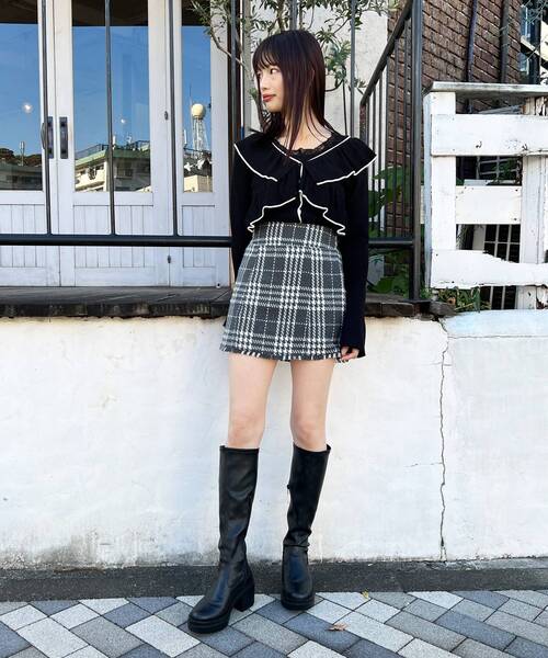 MAJESTIC LEGON(マジェスティックレゴン)の「裾フリンジチェックスカート(スカート・レディース・ブラック系その他/ホワイト系その他2/レッド系その他2/グレー系その他・MEDIUM)」の6枚目の写真