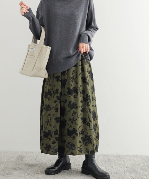 URBAN RESEARCH DOORS(アーバンリサーチドアーズ)の「レーヨンフラワープリントスカート(スカート・レディース・ブラウン系その他/グレー系その他・MEDIUM)」の16枚目の写真