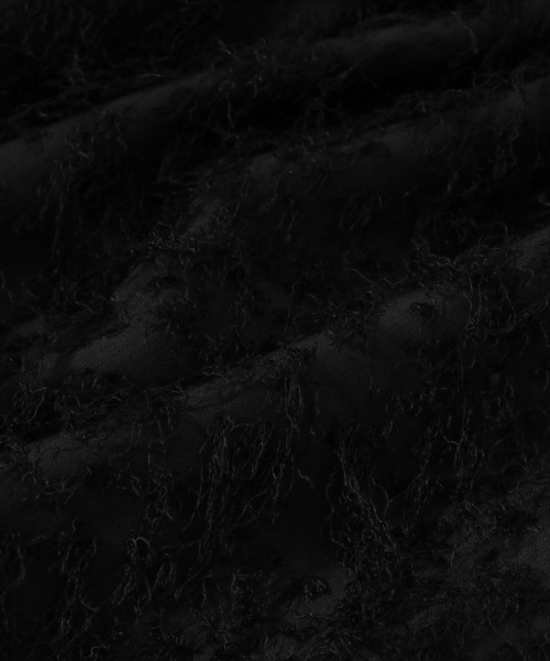 mysty woman(ミスティウーマン)の「フェザーキャミチュニック 997007(シャツ/ブラウス・レディース・ブラック/アイボリー・FREE)」の15枚目の写真