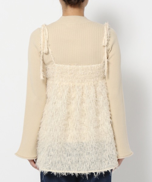 mysty woman(ミスティウーマン)の「フェザーキャミチュニック 997007(シャツ/ブラウス・レディース・ブラック/アイボリー・FREE)」の10枚目の写真