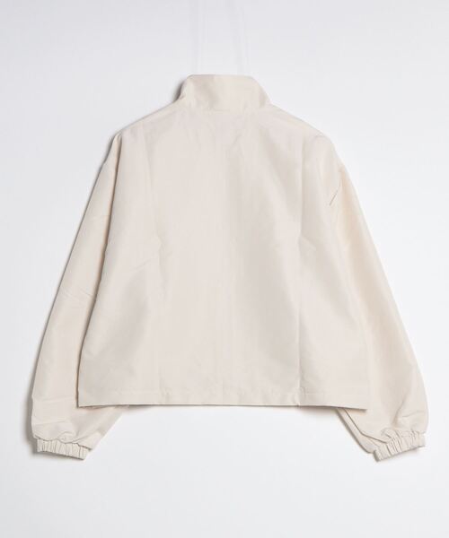 NEW BALANCE（ニューバランス）の「Sport Essentials ウーブンジャケット（ナイロンジャケット・レディース・ブラック/アイボリー/カーキ・SMALL/MEDIUM/LARGE/X-LARGE）」の8枚目の写真