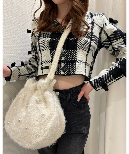 epine（エピヌ）の「flower Pearl fur gather bag（ショルダーバッグ