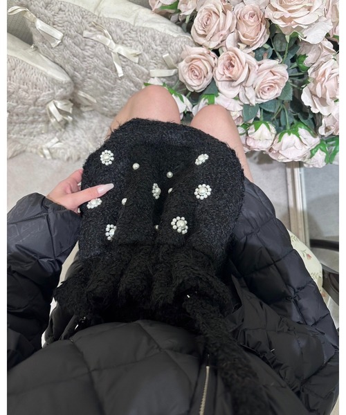 epine(エピヌ)の「flower Pearl fur gather bag(ショルダーバッグ・レディース・アイボリー/ブラック・FREE)」の13枚目の写真