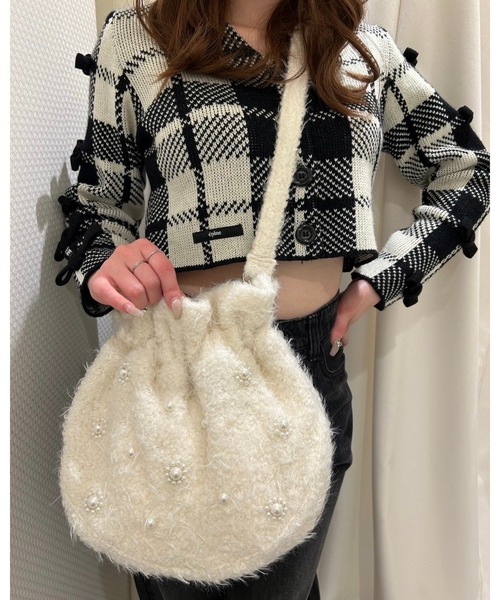 epine（エピヌ）の「flower Pearl fur gather bag（ショルダーバッグ
