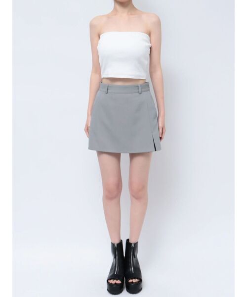 GYDA（ジェイダ）の「フェイクスリットスカートライクショートパンツ（スカート・レディース・ライトブルー/ブラック/ベージュ・FREE）」の4枚目の写真