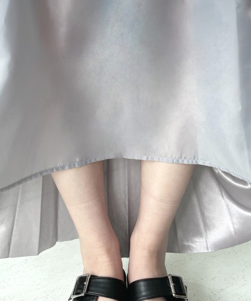 moment+(モーメントプラス)の「メタリックプリーツスカート(スカート・レディース・シルバー/ブラック/ゴールド・M)」の18枚目の写真