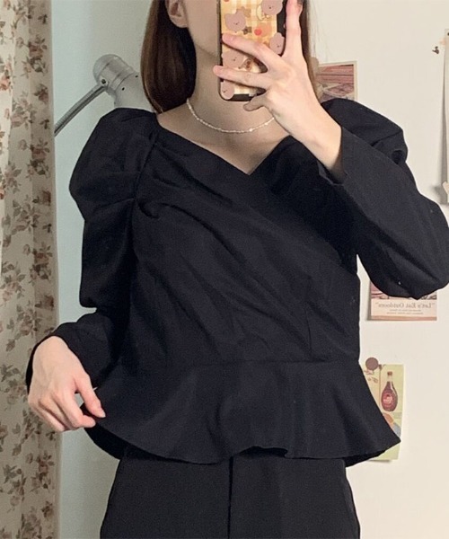 VIVID LADY（ビビッドレディー）の「オフショルダー長袖オフィスブラウス（シャツ/ブラウス・レディース・ブラック/ベージュ・FREE）」の16枚目の写真