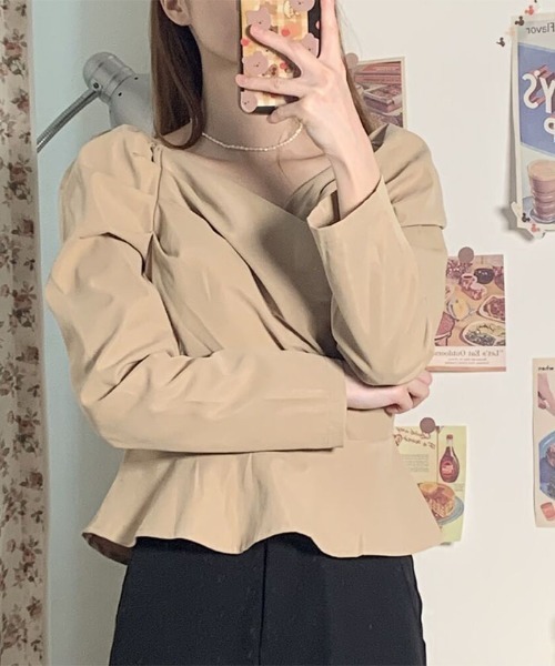 VIVID LADY（ビビッドレディー）の「オフショルダー長袖オフィスブラウス（シャツ/ブラウス・レディース・ブラック/ベージュ・FREE）」の19枚目の写真