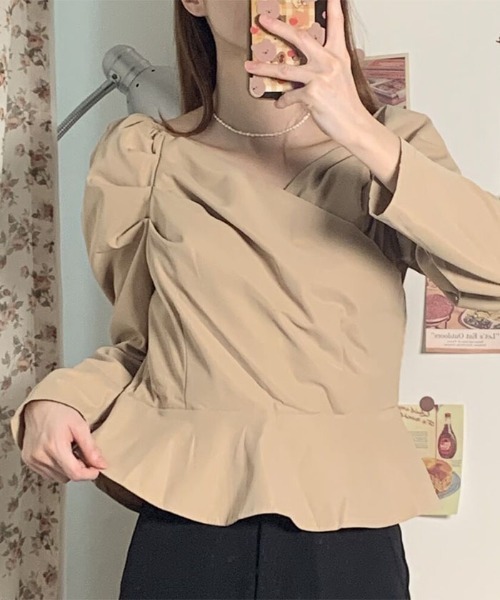 VIVID LADY（ビビッドレディー）の「オフショルダー長袖オフィスブラウス（シャツ/ブラウス・レディース・ブラック/ベージュ・FREE）」の18枚目の写真